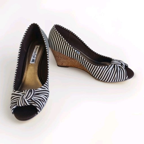 AMERICAN EAGLE CORK WEDGE HEEL SANDALS SIZE 9 BROWN AND WHITE STRIPED CANVAS