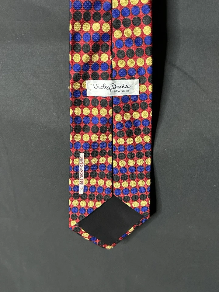 Corbata Vicky Davis New York 1994 para hombre 100 % seda roja con lunares negros azules dorados Foto 4 de 4