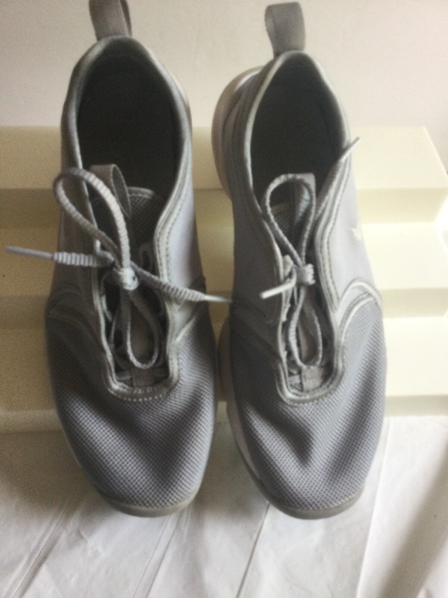 nike loden running tennis shoes for womens color grey size #9 code