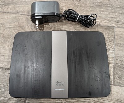 Cisco Linksys E4200 Wireless N Router FAST Ethernet Ports 10/100 2.4GHz PC