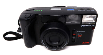 OLYMPUS QUICK SHOOTER ZOOM COMPACT 35MM CAMERA 35-70MM 1:3.5-6.7 W/FLASH - NICE!