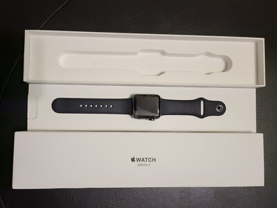 Apple Watch Series 3 (38 mm) Case Space Gray/ Black belt Smartwatch SEE PHOTOS