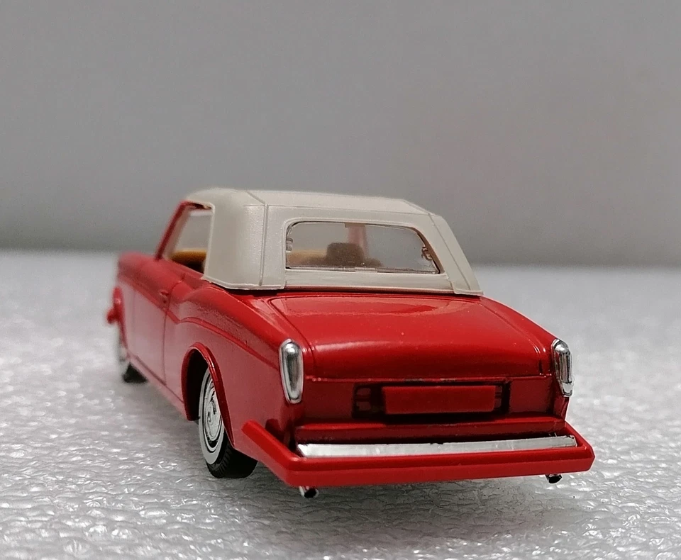 BENTLEY Continental - Modelo Vintage Escala 1:43, Solido Hecho en Francia 1988 Foto 4 de 4