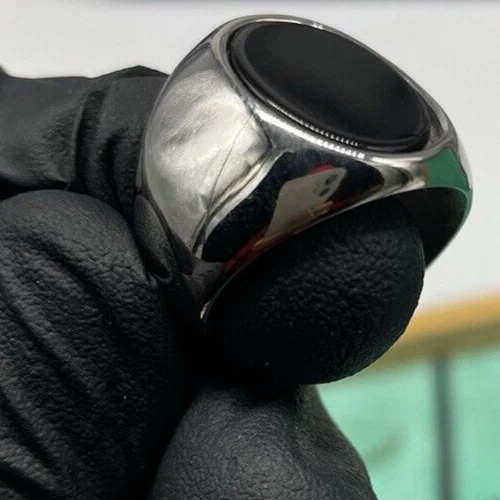 ANELLO UOMO PIETRA NERA OVALE IN ONICE LISCIO COLOR ARGENTO ACCIAIO INOSSIDABILE - Immagine 3 di 4