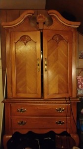 Traditional Brown Wood Armoire TV Stand w/ 2 Hinged Doors, 2 Drawers, Shelf.