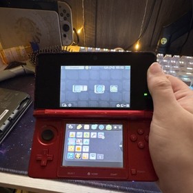 Nintendo 3DS Red (Used)