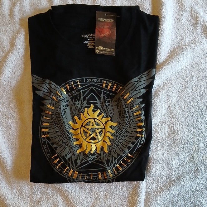 Supernatural "Join the Hunt" Black Graphic Television Series T-Shirt Size L