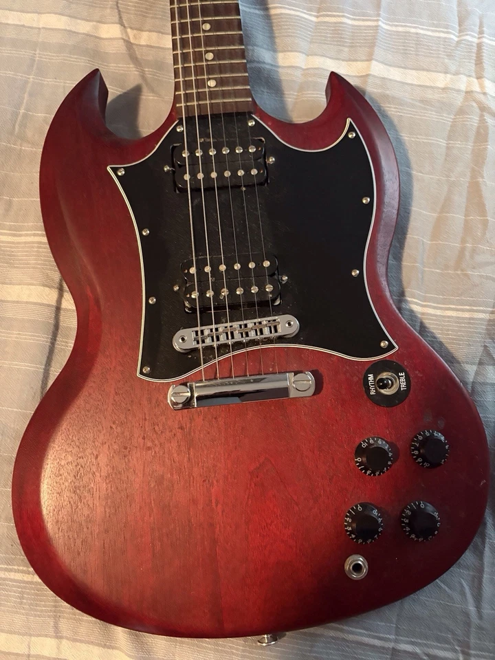 Gibson SG Standard – Heritage Cherry, Excellent Condition - Image 3 of 4