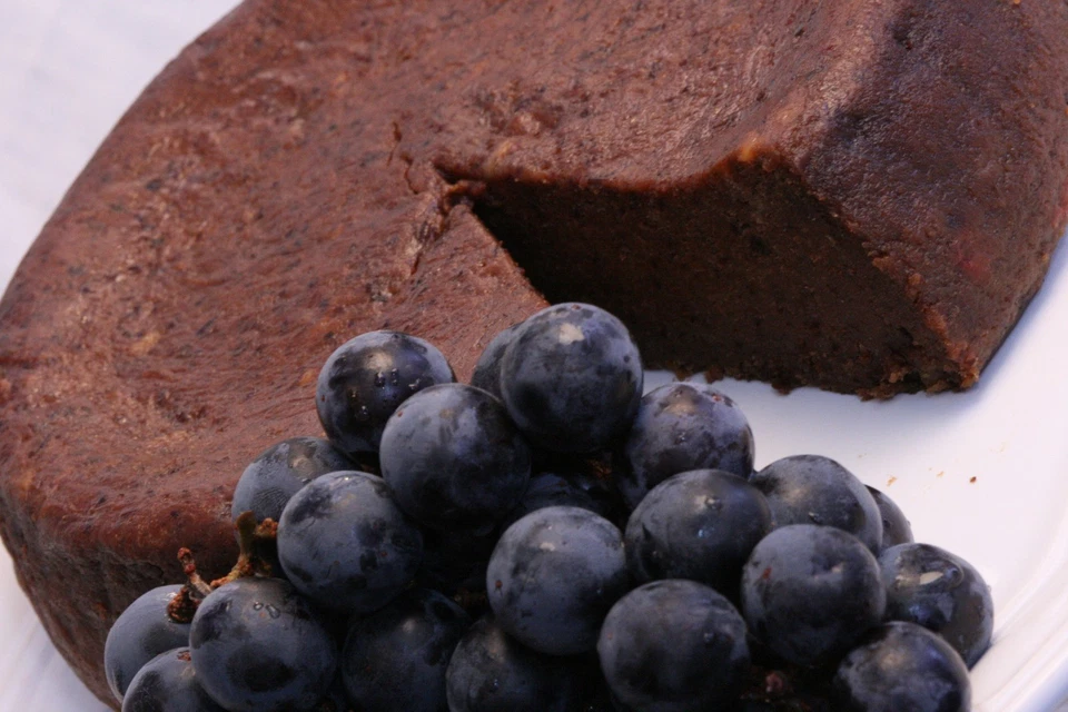 Jamaican Rum Cake, 6" (2 lbs) - Image 4 of 4