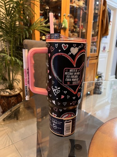 BUC-EE'S VALENTINES DAY Tumbler “LOVE IS IN THE AIR” Buc-ee’s New for 2025 40 oz - Picture 8 of 13