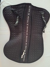 Mattes Sattelpad mit Correction, schwarz, ohne Lammfell, neuwertig