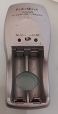 Chargeur de batterie Radio Shack 23-427 13 heures Ni-Cd Ni-MH double baie AA chargeur de batterie