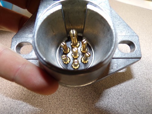7-Way Female Socket, 8G366 (MG) - Picture 4 of 4