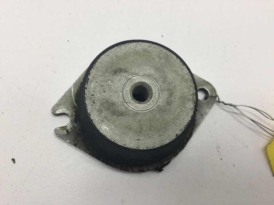 Montaje de motor de goma Ski Doo GSX MXZ Skandic Grand 512060729 512060246 512060457 Foto 3 de 4