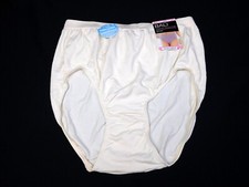 2 Pair NOS BALI 100 Nylon Mid Rise White Beige Panty Underwear Brief Size 10/11