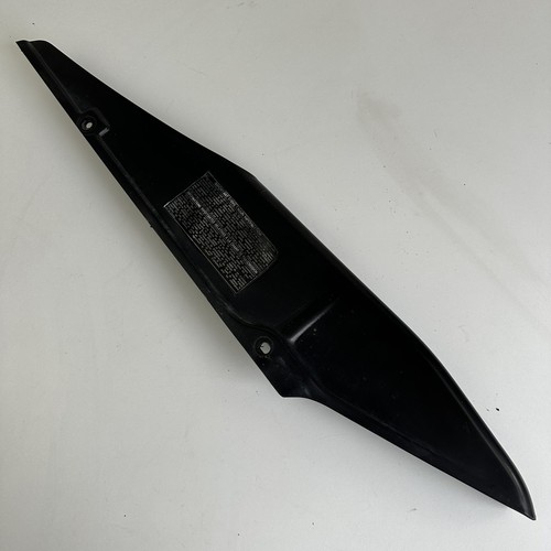Kawasaki ZX600 ZZR600 1999 Chain guard cover trim
