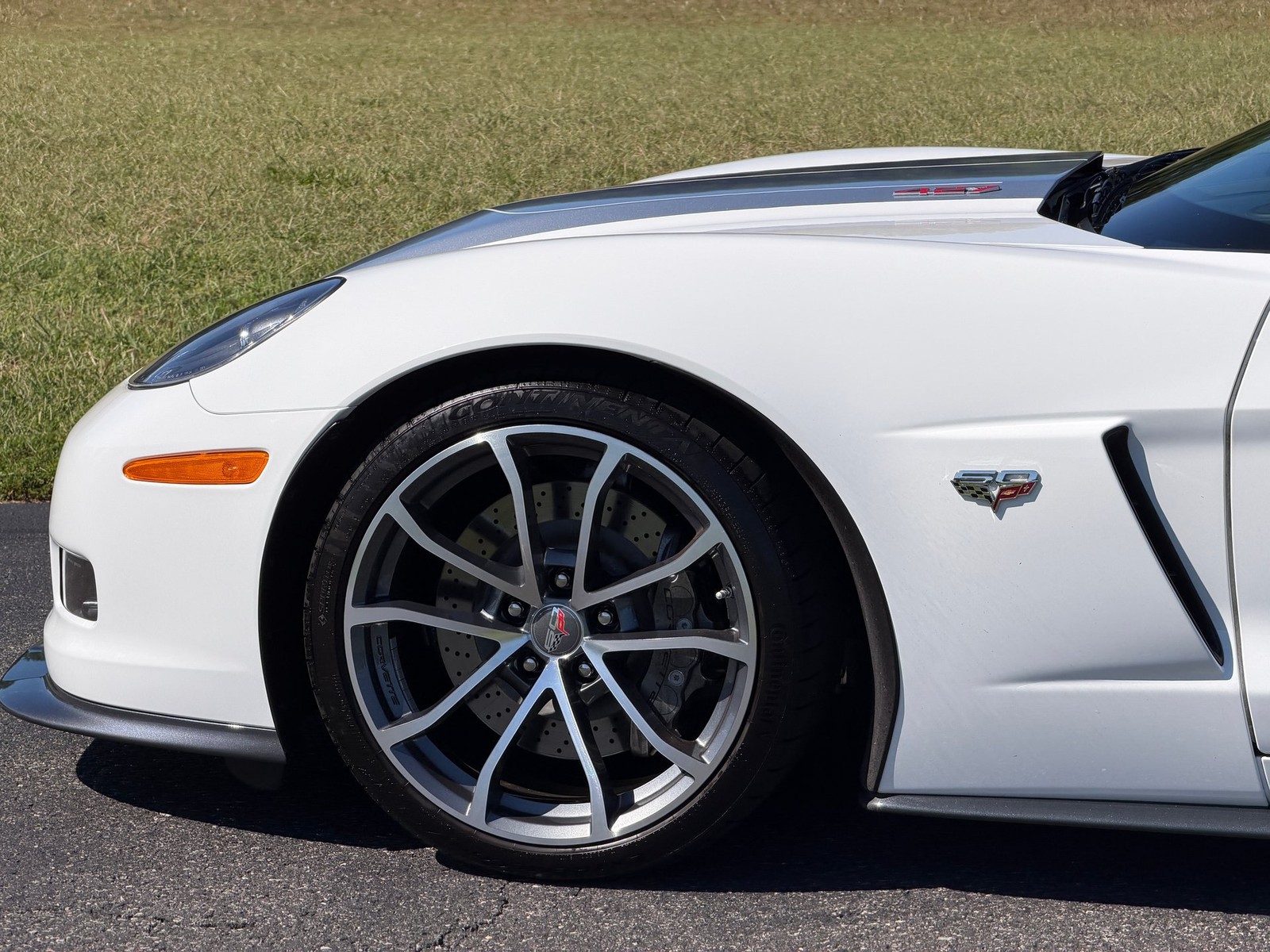 2013 White Chevrolet Corvette Convertible  | C6 Corvette Photo 9