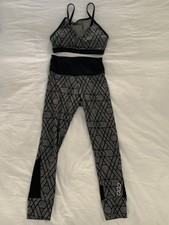 EUC Lorna Jane Gray Black Mesh Sports Bra Leggings Set Yoga Activewear Sz. Small