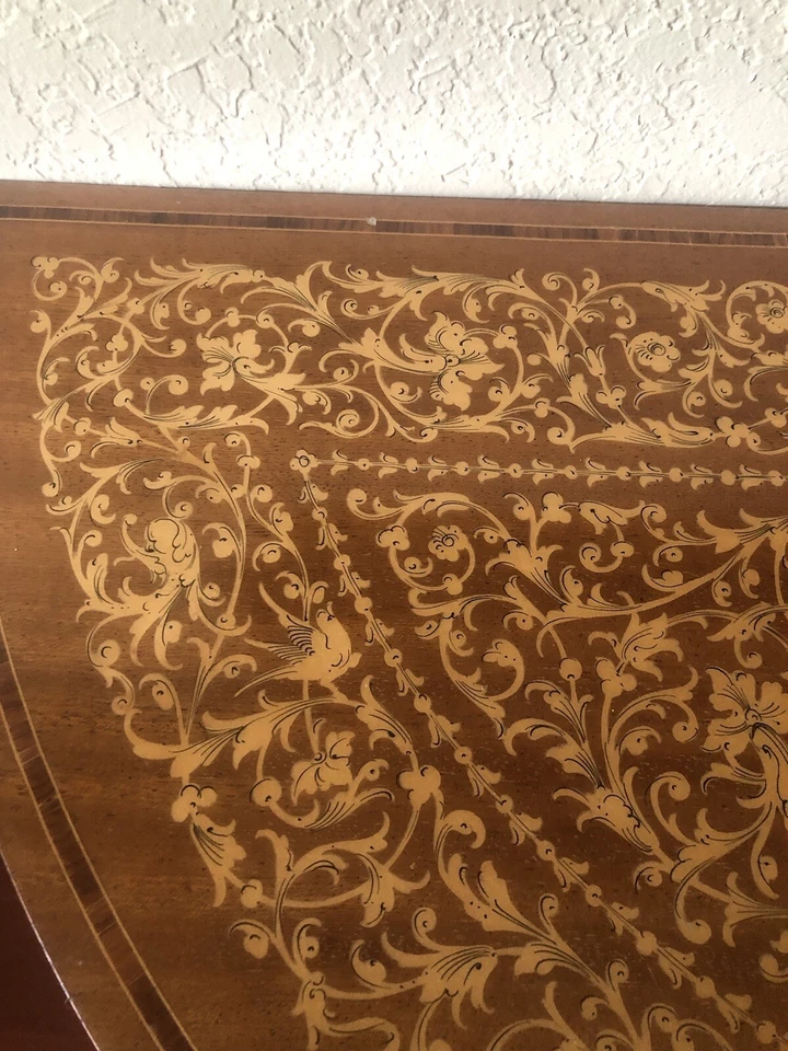 Mesa console vintage italiana estilo rococó madeira acetinada incrustada marchetaria - Imagem 2 de 4