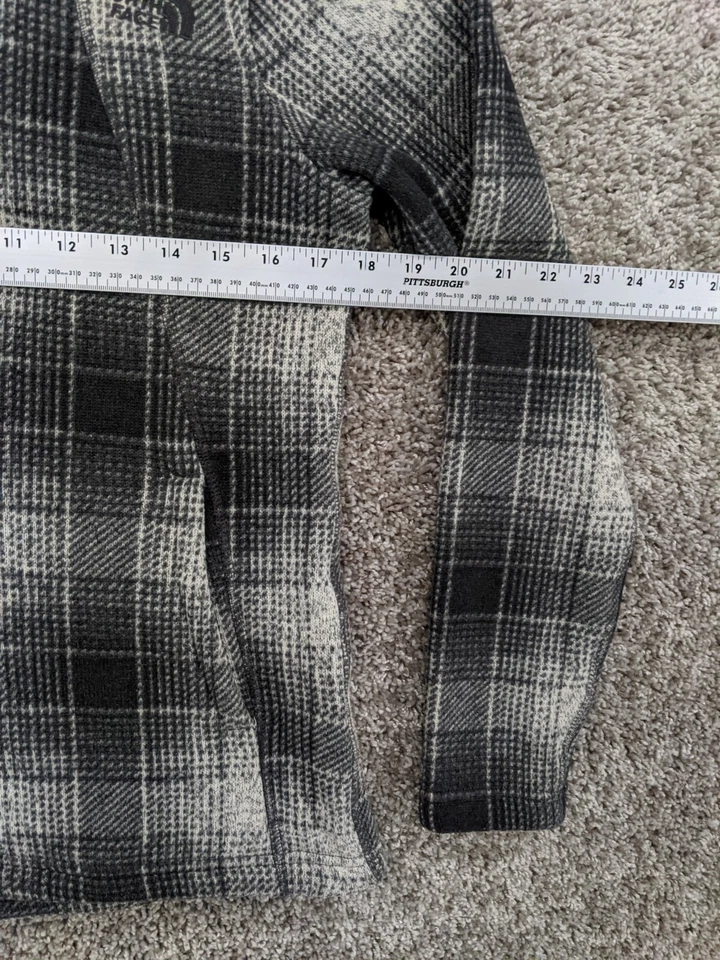 Chaqueta The North Face para mujer pequeña media luna cremallera completa forrada de lana gris a cuadros Foto 4 de 4