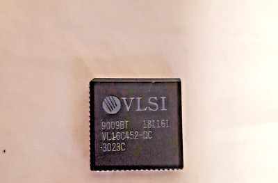 VLSI TECHNOLOGY SERIAL I/O CONTROLLER CHIP VL16C452-QC IC,UART, CMOS ...