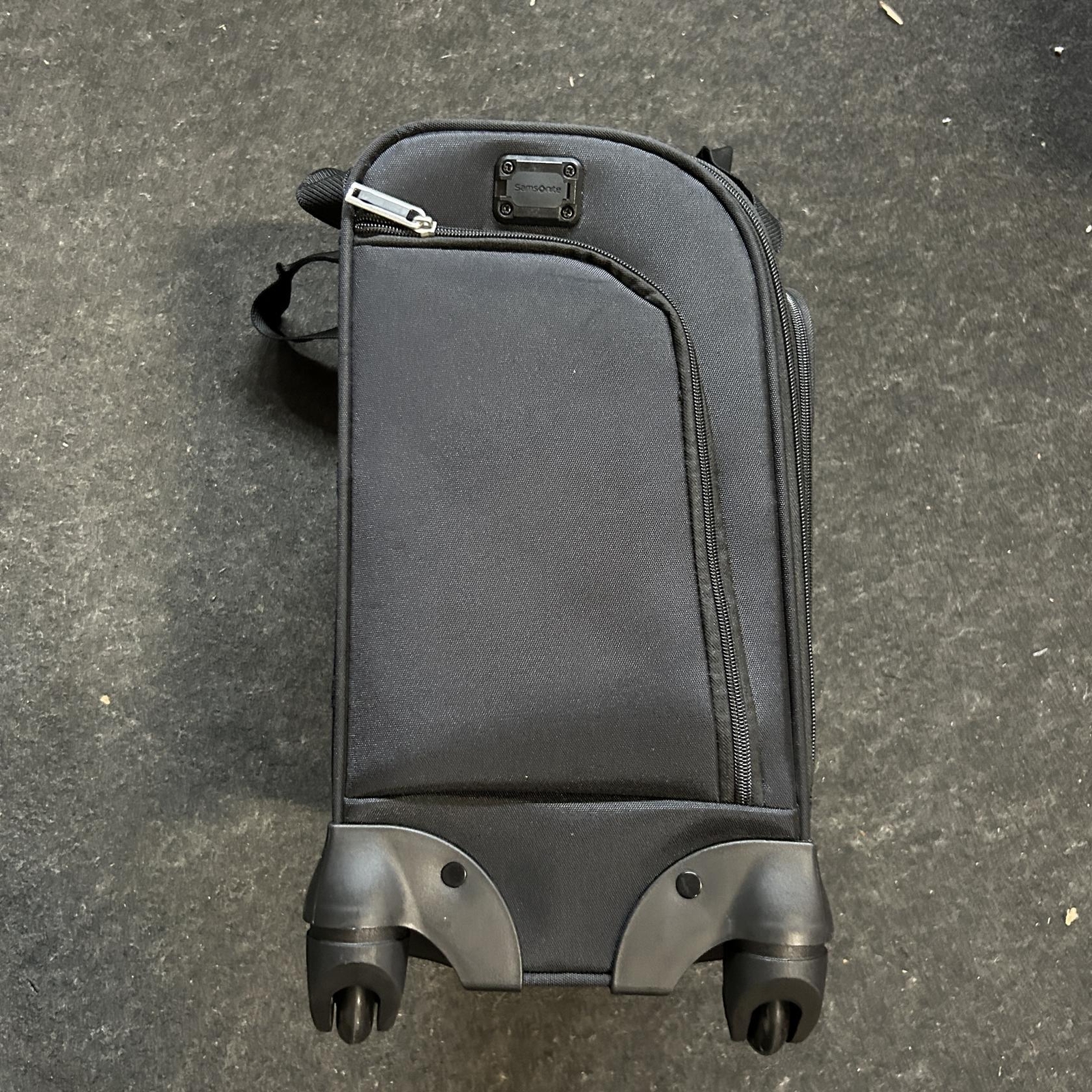 Samsonite Underseat CarryOn Spinner with USB Port, Jet Black eBay