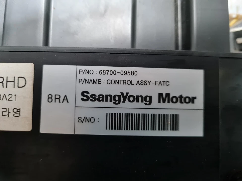 06-10 Ssangyong Kyron A/C Air Con Heater Control Unit GENUINE 6870009580 - Image 4 of 4