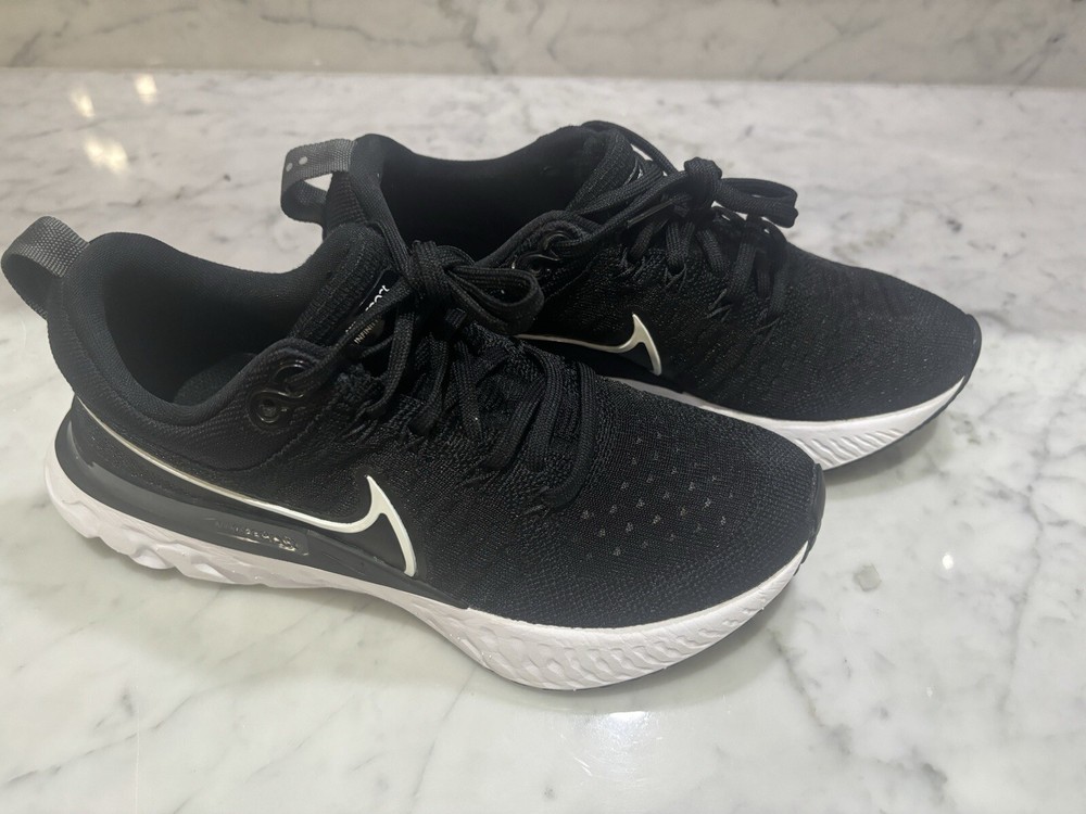 Nike React Infinity Flyknit Running Shoes Black Women's Size 6
