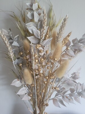 TROCKENBLUMENSTRAUSS 40 CM HANDARBEIT WEIHNACHTEN GEMISCHT - WEISS, CREME & GOLD