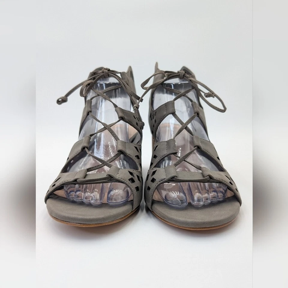 NUEVO CON ETIQUETAS BP Decker Sandalias de Tacón Bloque con Cordones Corte Láser Verde Oliva Mujer Talla 11 M Foto 4 de 4