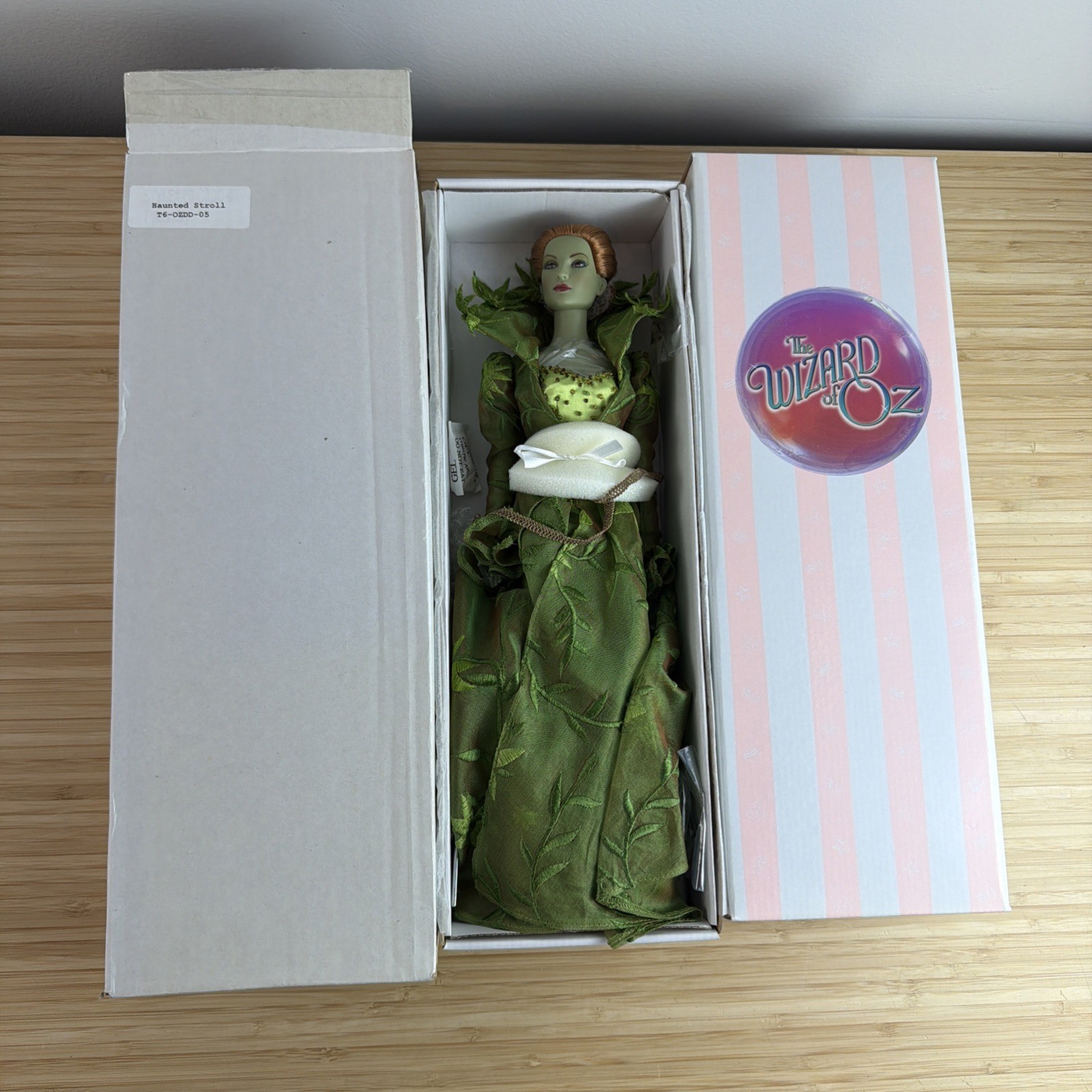 Кукла Tonner Wizard Of Oz Witch Haunted Stroll