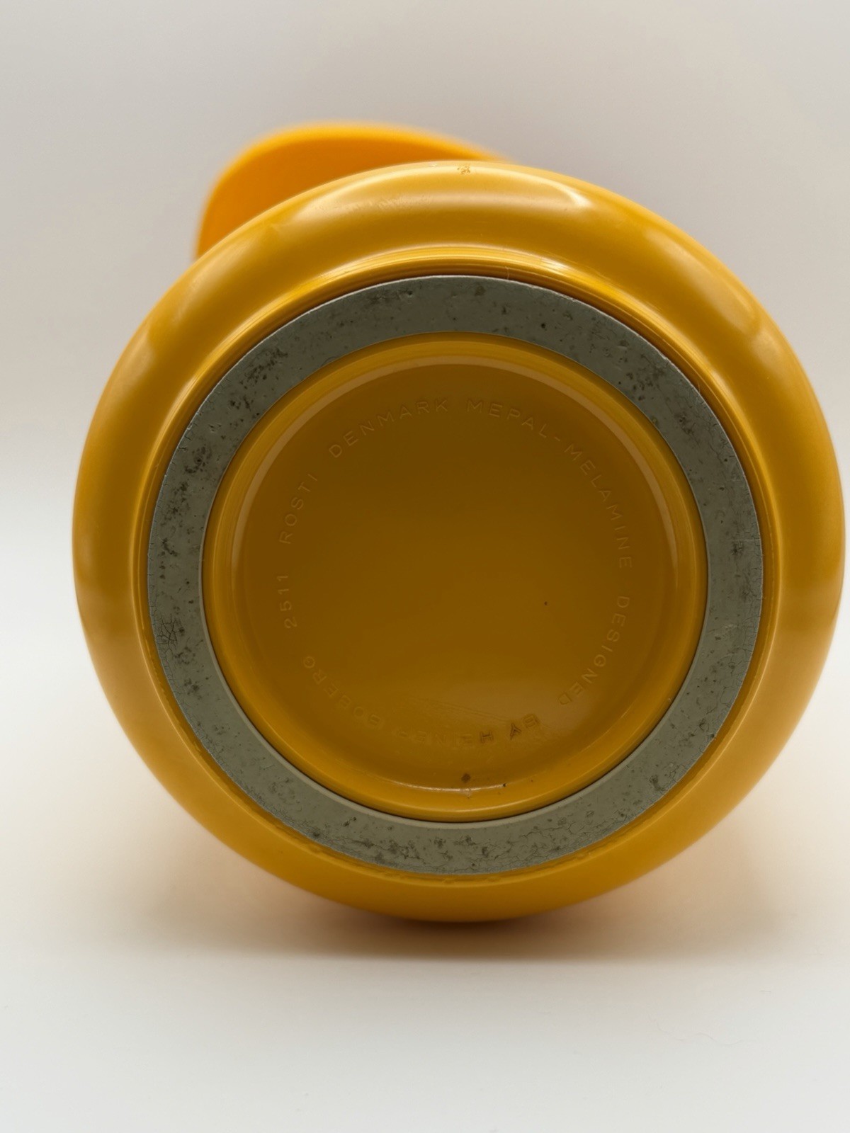 VNTG Rosti Denmark Mepal -Melamine Yellow 2511 Utensil Holder By Heifer Boberg