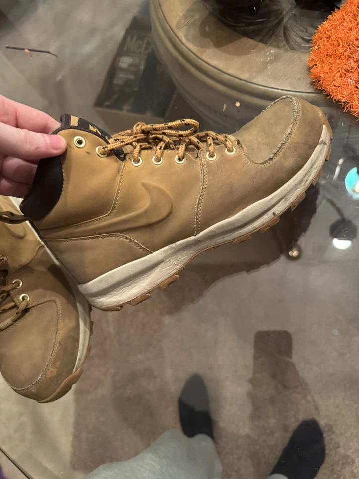 Botas masculinas Nike Manoa de couro tamanho 9,5 EUA - Imagem 3 de 4