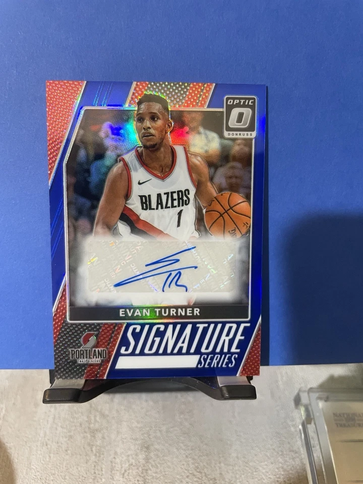 Autógrafo Opric Evan Turner Prizm 2017-18 # 31 12/25 Foto 2 de 4