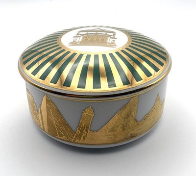 Tiffany & Co Shedd Aquarium Amazon Night Gala 2000 Porcelain Covered Trinket Box