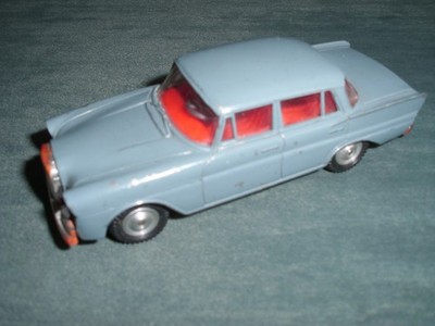 GAMA  MERCEDES  220 S    1:47  in grau MADE  in Western Germany selten