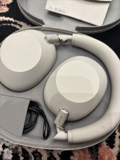 sony wh-1000xm6 Bluetooth headphones Read Description