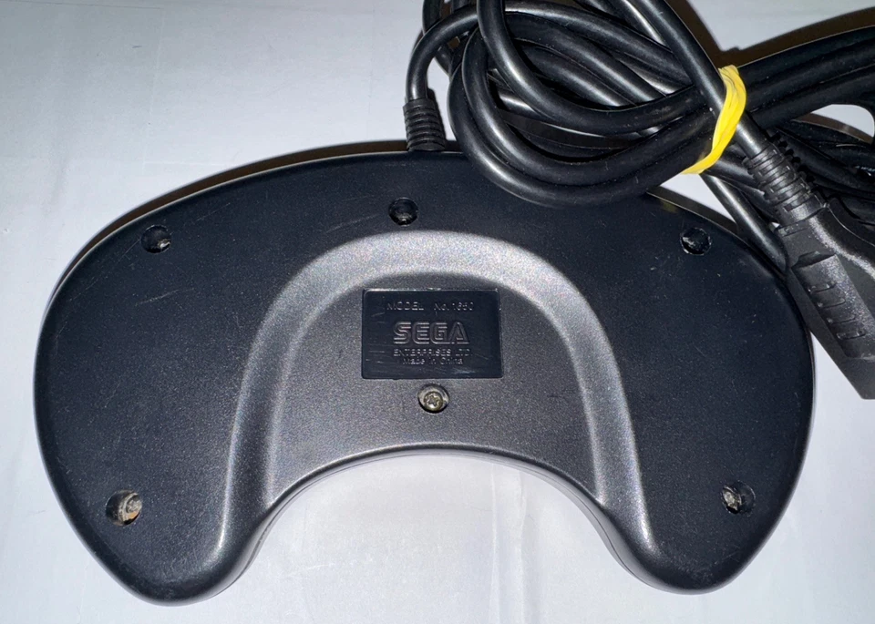 OEM Genuine Sega Genesis Controller 1650 Cleaned Tested & Works - Image 3 of 4