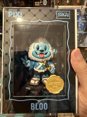 thrilljoy Pix! Sakai Bloo 48 hr hour Vinyl Figure Blue/White Original Unopened