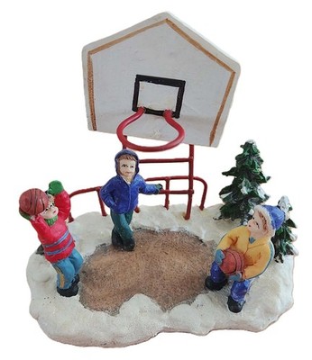HOLIDAY TIME 1995 CHRISTMAS VILLAGE HOUSE ACCESSORIES - BASKETBALL KIDS FIGURE