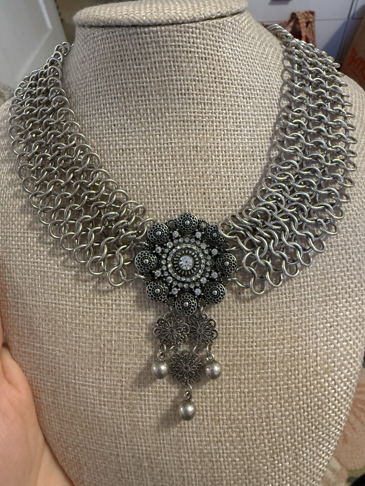 Silver Tone And Rhinestone Statement Chainlink Ne… - image 1