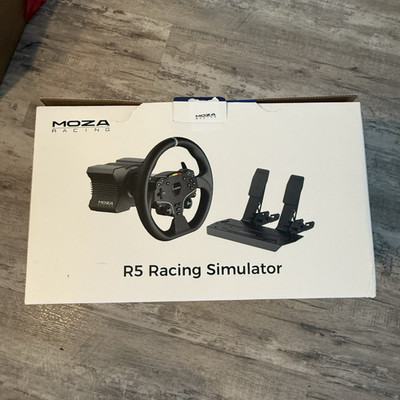MOZA Racing R5 Wheel and Pedal Bundle