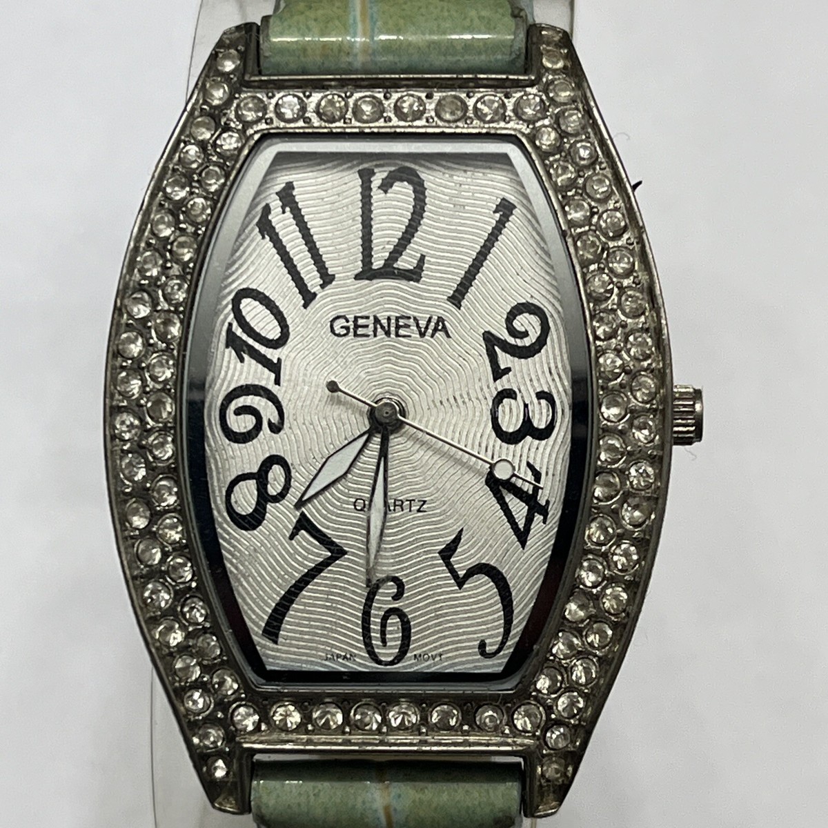 Vintage Geneva Platinum Color Rhinestone Cuff Ladies Watch  display picture 1