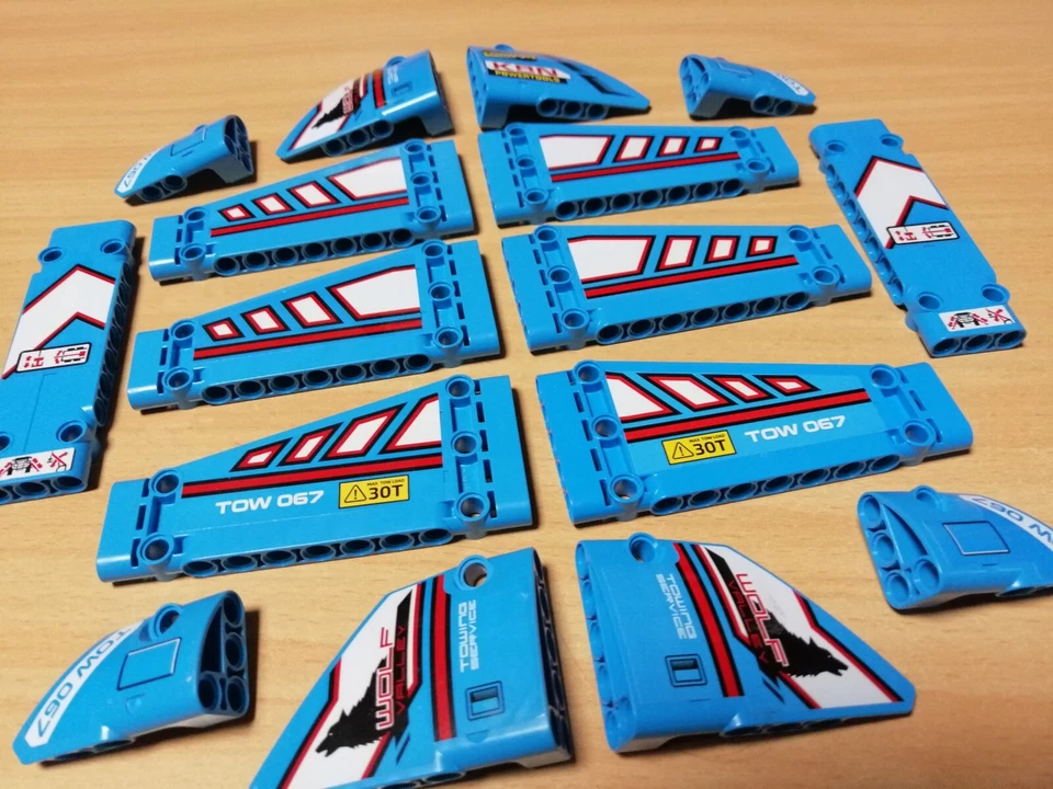 LEGO Technic Beklebte Paneele Panels Verkleidungen azur blau / Technik Konvolut - Bild 3 von 4