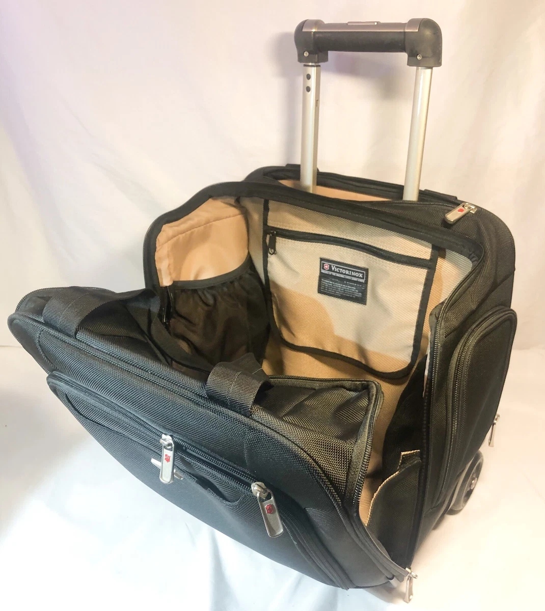 Update more than 157 victorinox laptop bag with wheels super hot