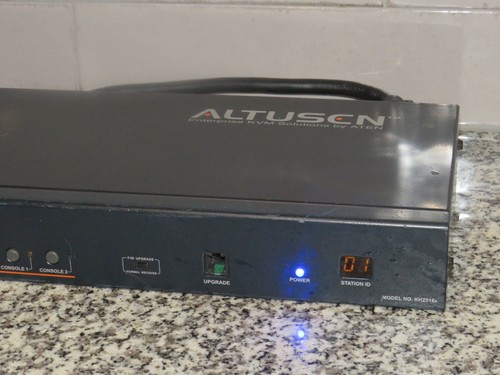 ALTUSCN ATEN KH2516A 2-COSOLE 16-PORT CAT 5 HIGH DENSITY KVM SWITCH - Picture 2 of 8