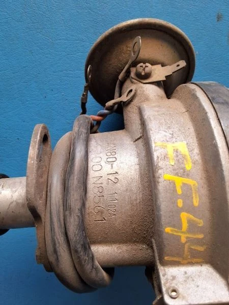 81 DISTRIBUIDOR DATSUN 200SX, PARA MODELOS DE TRANSMISIÓN MANUAL 2781 Foto 2 de 3