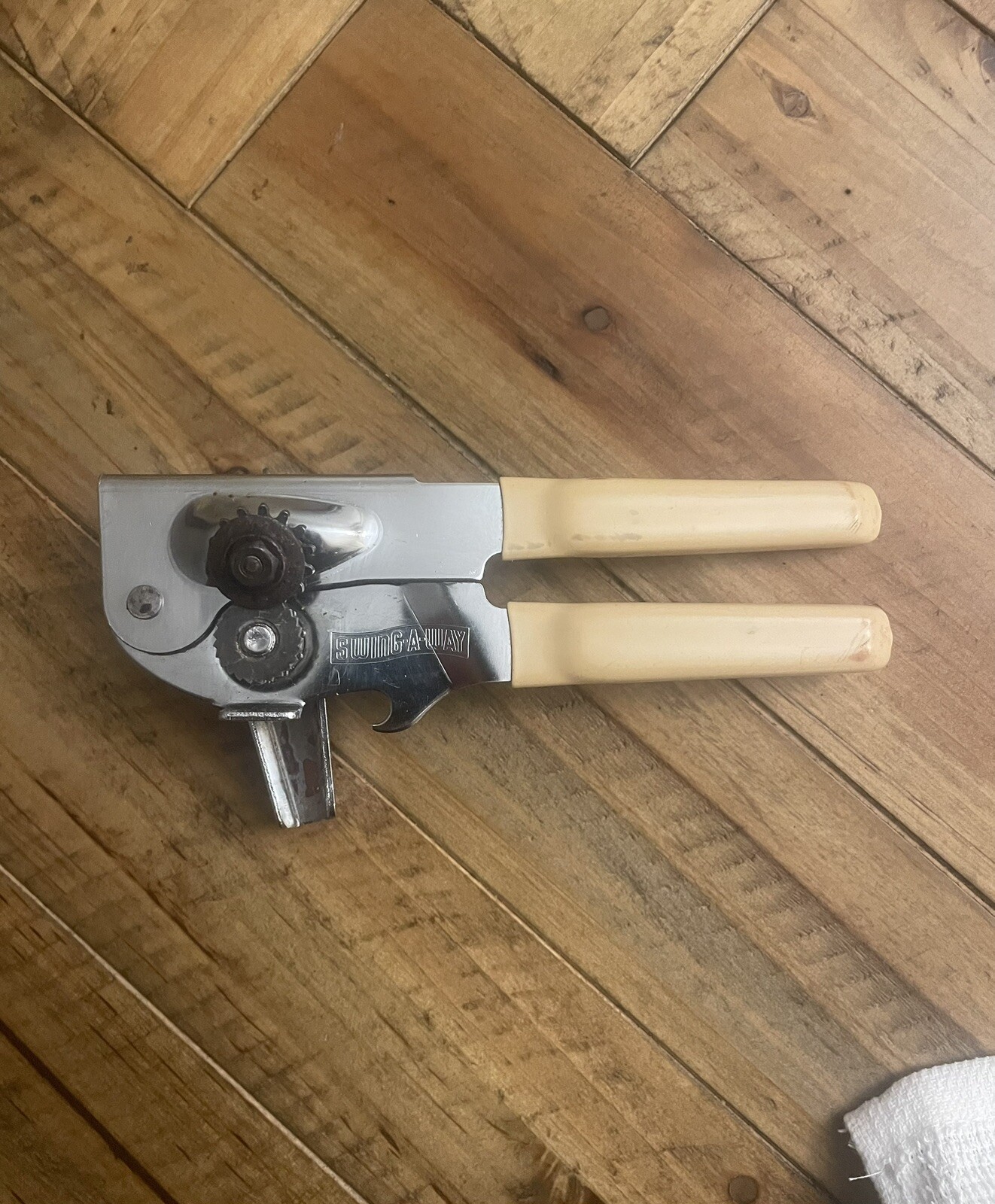 Swing Away Can Opener Manual 7” Swing-A-Way Vintage