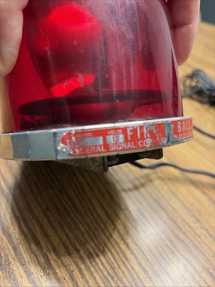 Federal Fireball Kojak FB11 Vintage Strobe Light- Parties, DJ Use Only Rare - Image 4 of 4