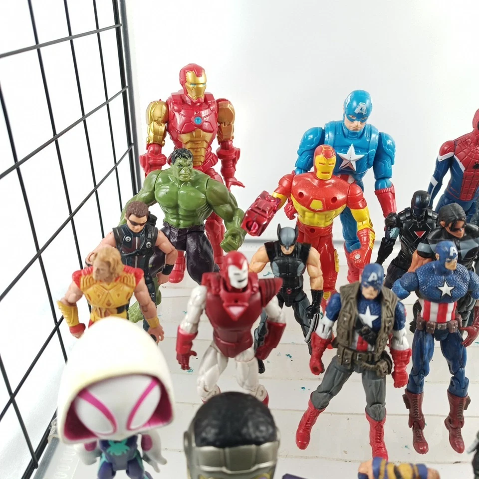 Lote de figuras Marvel Legends & Universe Avengers Iron Man Capitán América Foto 3 de 4